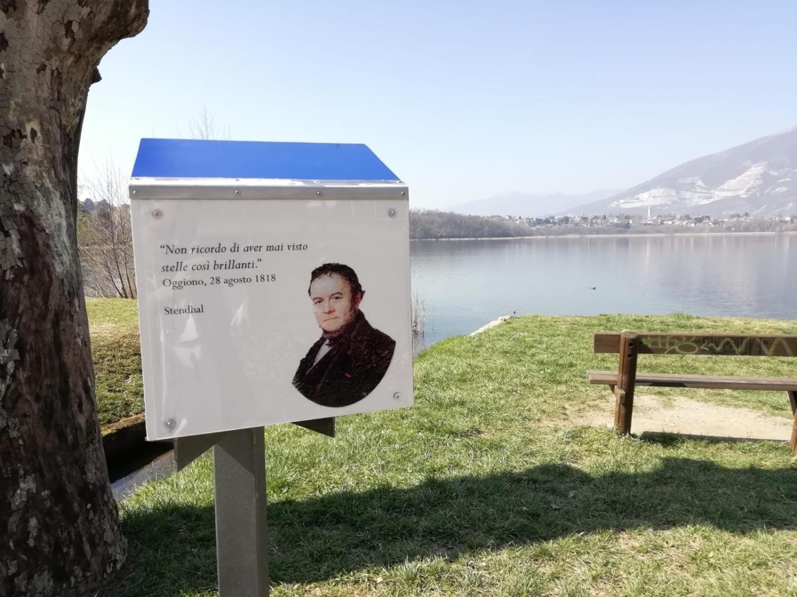 La Poesia Del Lago Oggiono Экстерьер фото
